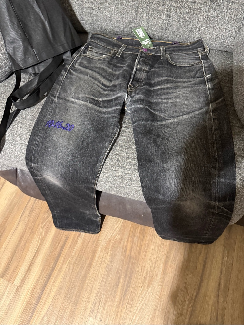Levis Slim Straight Purple Tag Black Washed Jeans